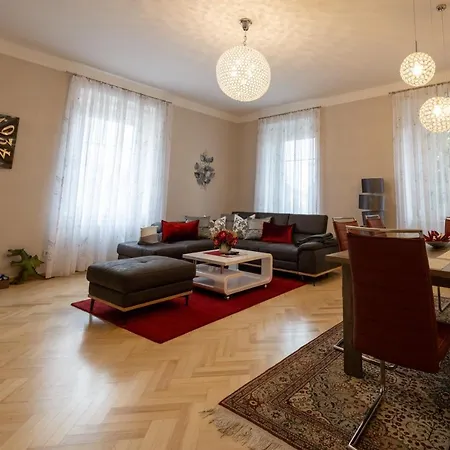 Lina Apartment *